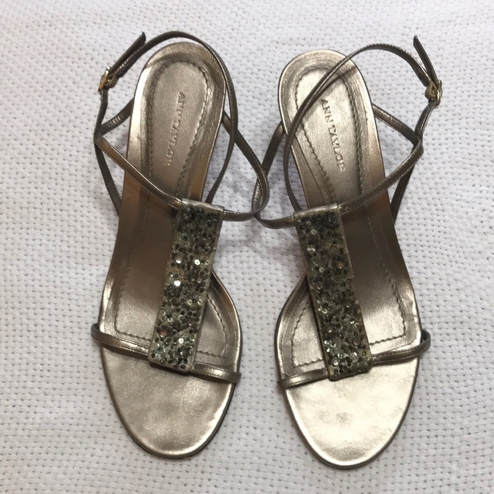 Ann Taylor Champagne w/ Sequence Heels Detail S 7